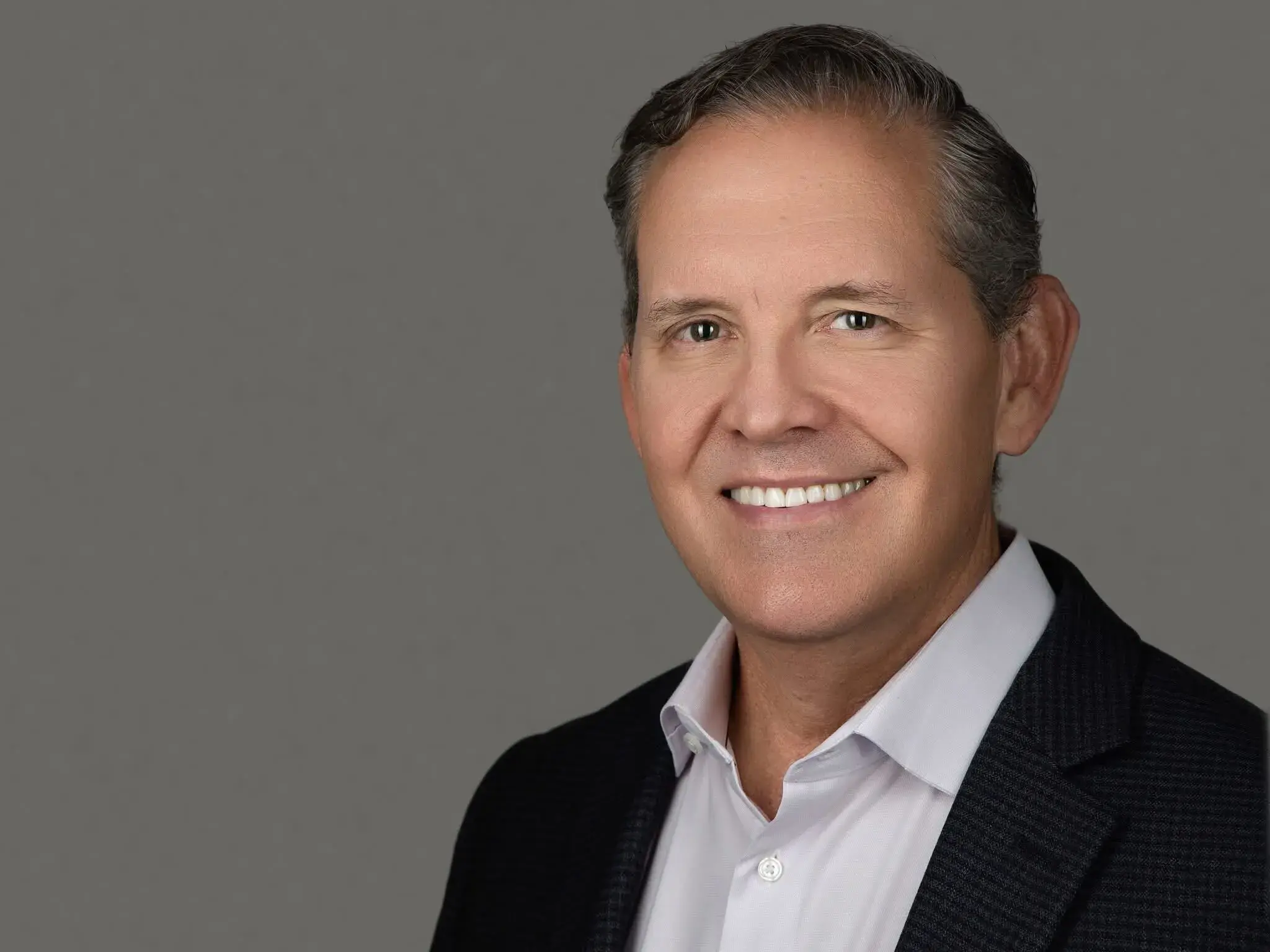 Portrait of Dr. Greg Larson, DDS.